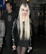 Taylor Momsen テイラー・モムセン